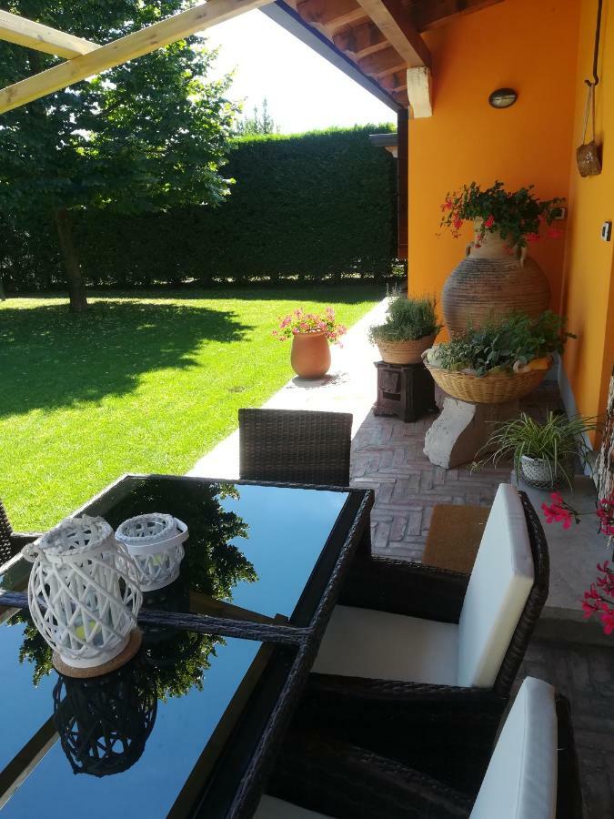 La Brigata Apartments Orange House Кавалино-Трепорти Екстериор снимка
